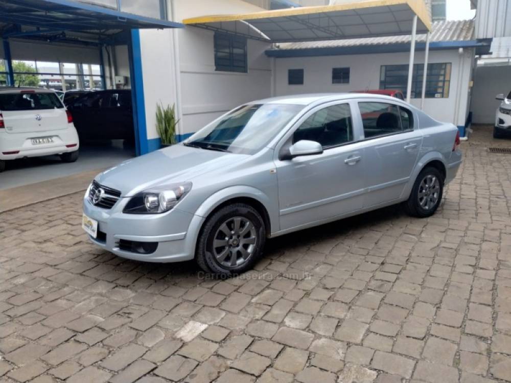 CHEVROLET - VECTRA - 2007/2008 - Prata - R$ 32.900,00