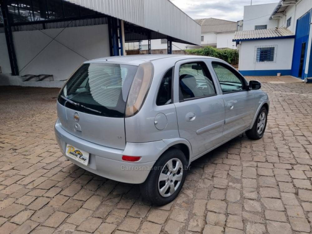 CHEVROLET - CORSA - 2009/2010 - Prata - R$ 25.900,00