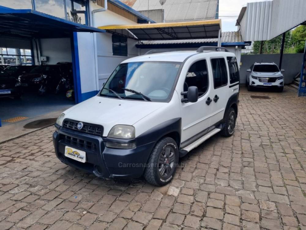 FIAT - DOBLÓ - 2006/2007 - Branca - R$ 23.500,00