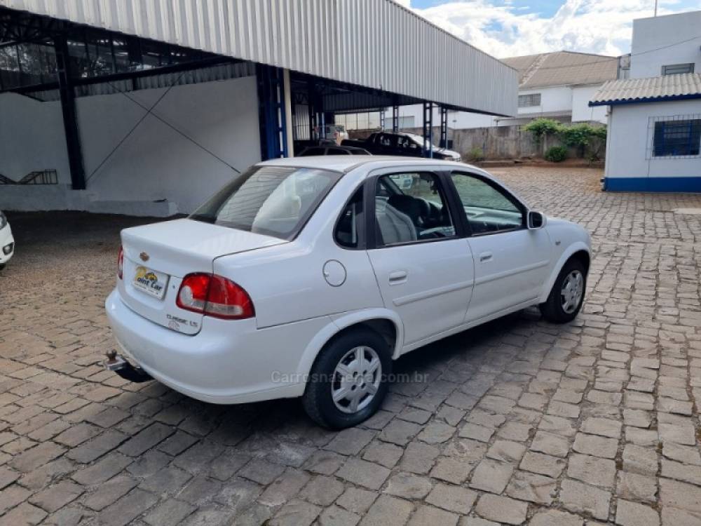 CHEVROLET - CLASSIC - 2012/2013 - Branca - R$ 25.900,00