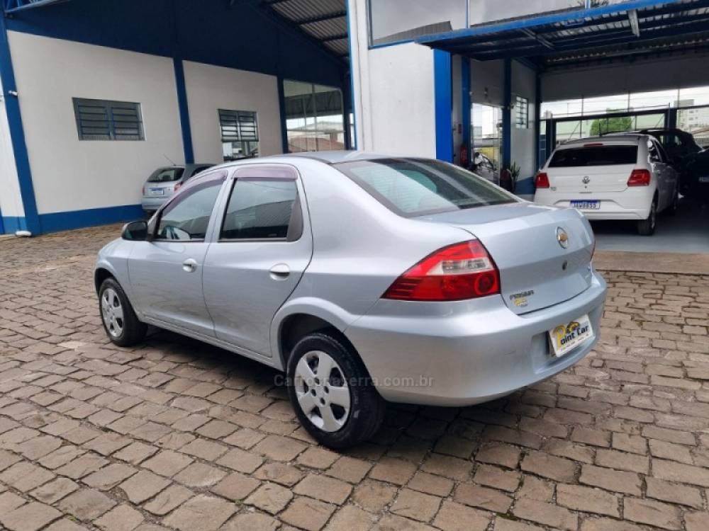 CHEVROLET - PRISMA - 2009/2010 - Prata - R$ 25.900,00