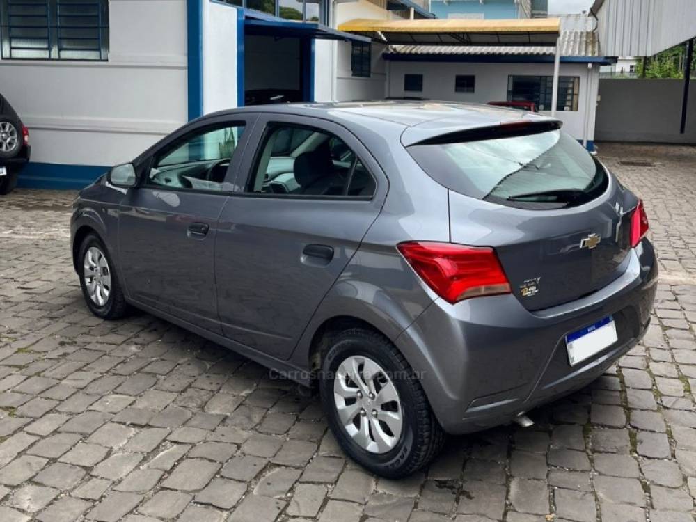 CHEVROLET - ONIX - 2019/2020 - Cinza - R$ 56.000,00