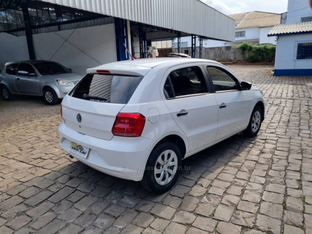 VOLKSWAGEN - GOL - 2021/2022 - Branca - R$ 52.900,00