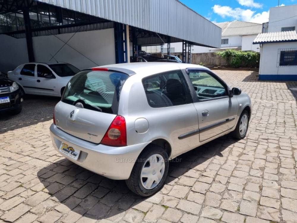 RENAULT - CLIO - 2010/2011 - Prata - R$ 16.900,00