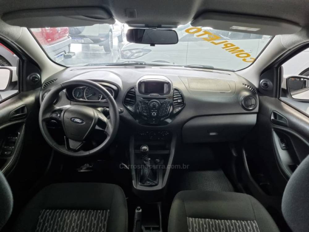 FORD - KA - 2016/2017 - Branca - R$ 44.500,00