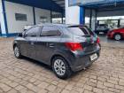 CHEVROLET - ONIX - 2016/2017 - Cinza - R$ 52.500,00