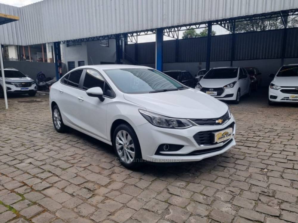 CHEVROLET - CRUZE - 2018/2019 - Branca - R$ 90.900,00