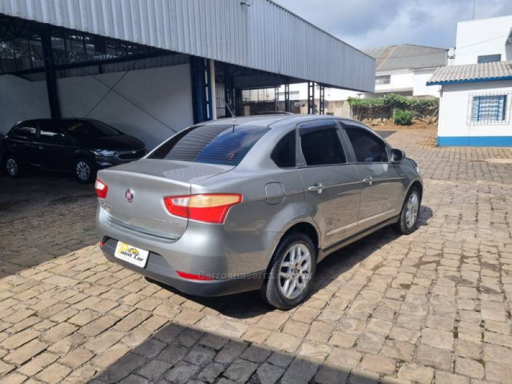 FIAT - GRAND SIENA - 2014/2015 - Cinza - R$ 34.900,00