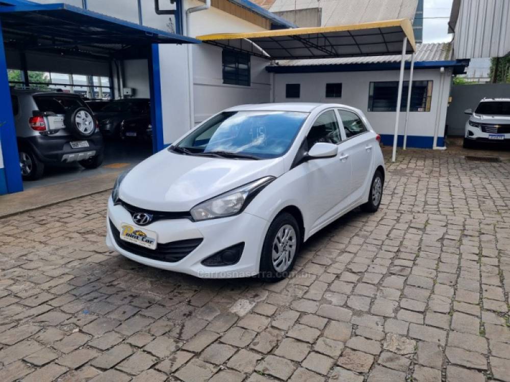 HYUNDAI - HB20 - 2015/2015 - Branca - R$ 43.900,00