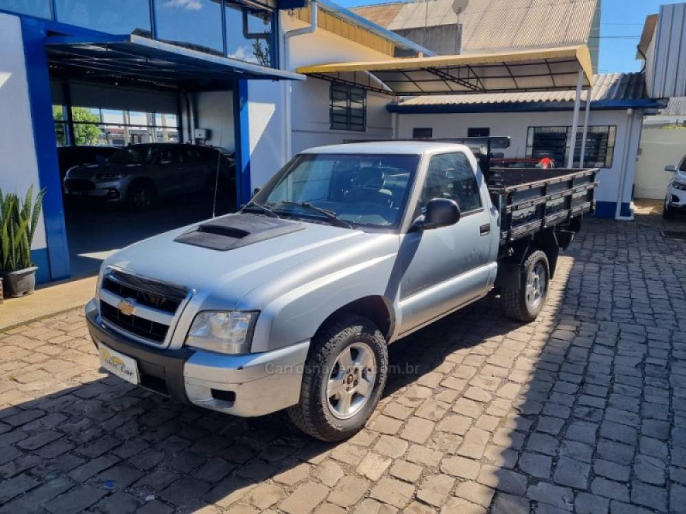 CHEVROLET - S10 - 2009/2010 - Prata - R$ 54.000,00