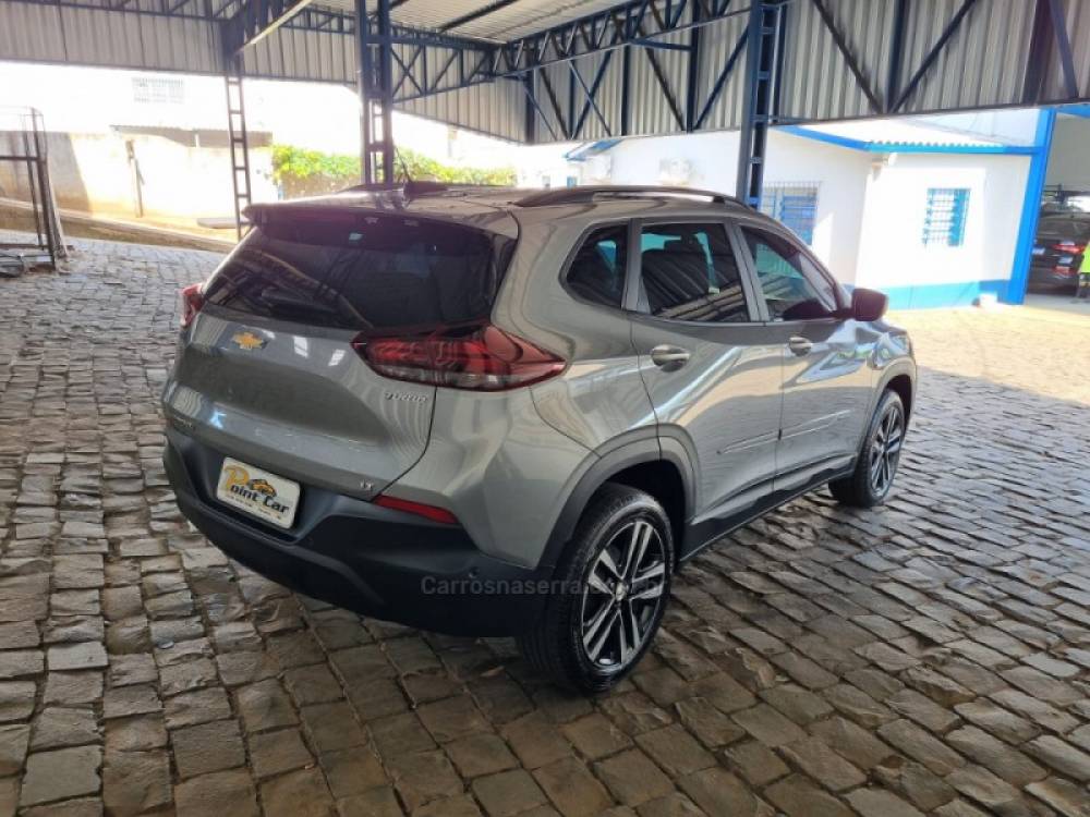 CHEVROLET - TRACKER - 2023/2024 - Prata - R$ 116.500,00