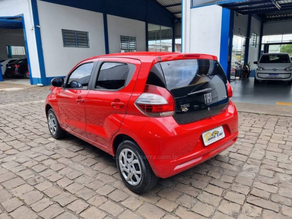 FIAT - MOBI - 2017/2018 - Vermelha - R$ 42.500,00