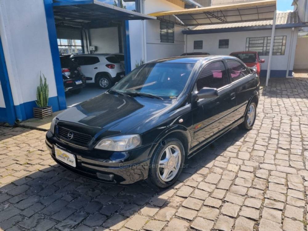 CHEVROLET - ASTRA - 2001/2001 - Preta - R$ 15.900,00