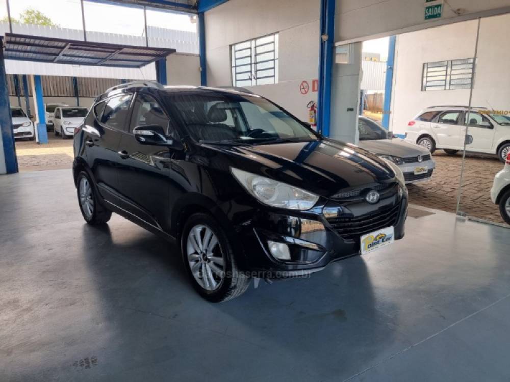 HYUNDAI - IX35 - 2010/2011 - Preta - R$ 60.900,00