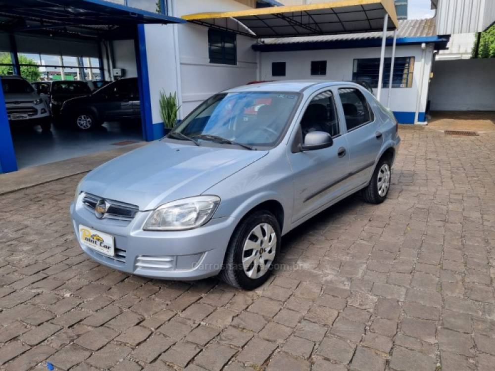 CHEVROLET - PRISMA - 2009/2010 - Prata - R$ 25.900,00