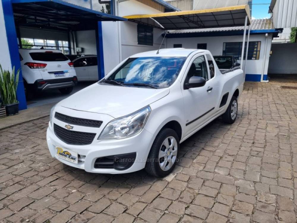 CHEVROLET - MONTANA - 2011/2012 - Branca - R$ 36.900,00