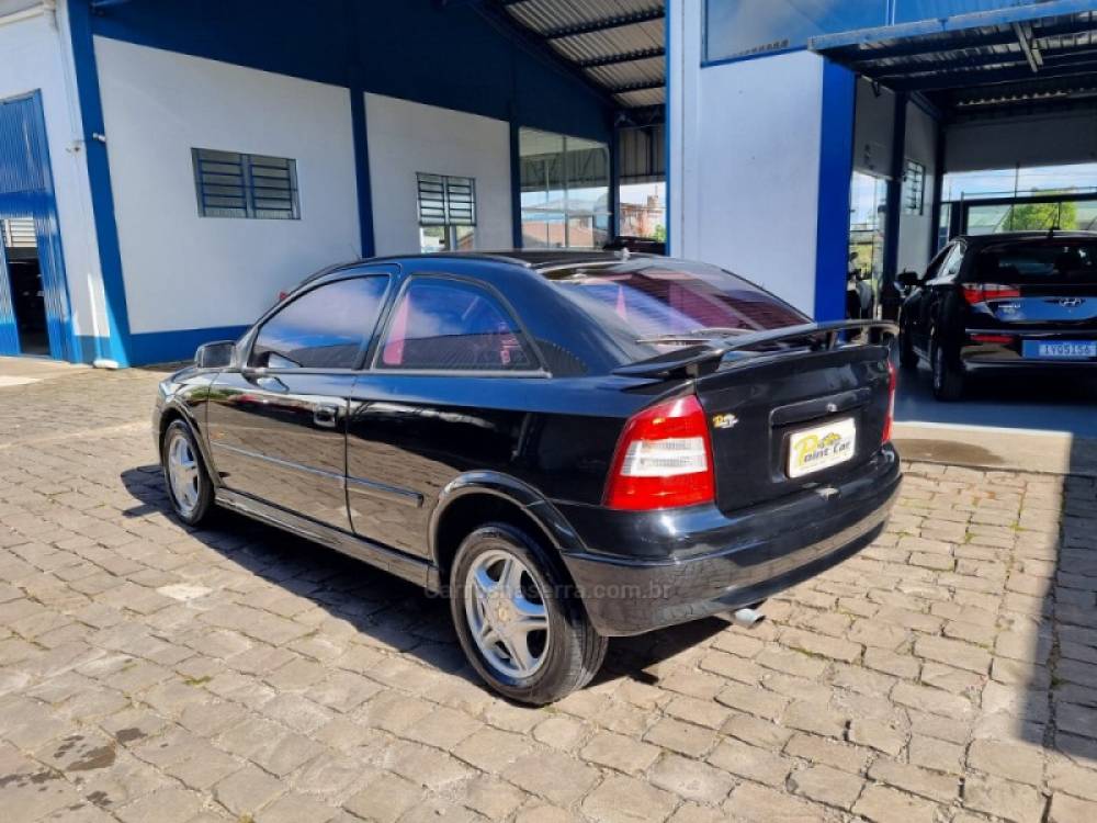 CHEVROLET - ASTRA - 2001/2001 - Preta - R$ 15.900,00