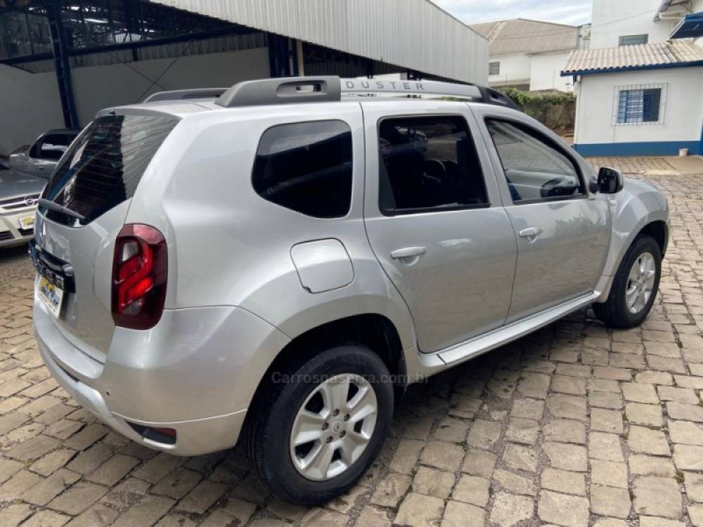 RENAULT - DUSTER - 2016/2017 - Prata - R$ 64.500,00