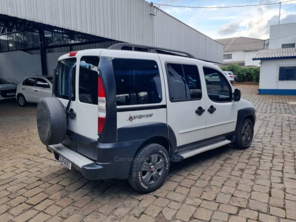 FIAT - DOBLÓ - 2006/2007 - Branca - R$ 23.500,00