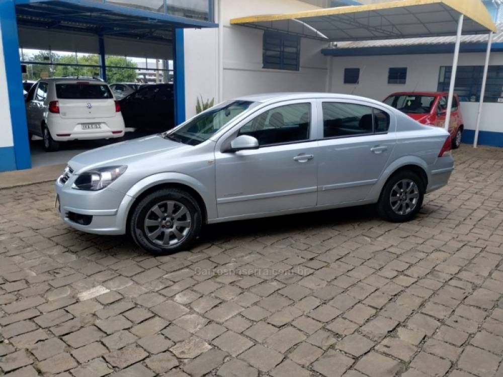 CHEVROLET - VECTRA - 2007/2008 - Prata - R$ 32.900,00