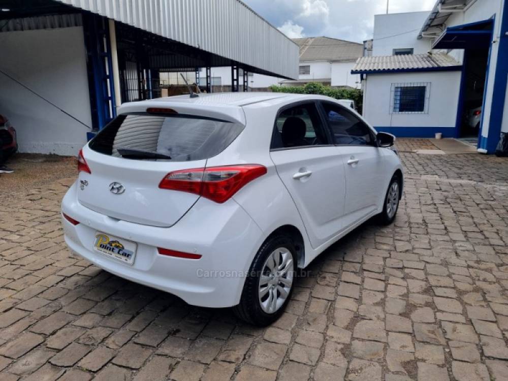 HYUNDAI - HB20 - 2015/2016 - Branca - R$ 46.900,00