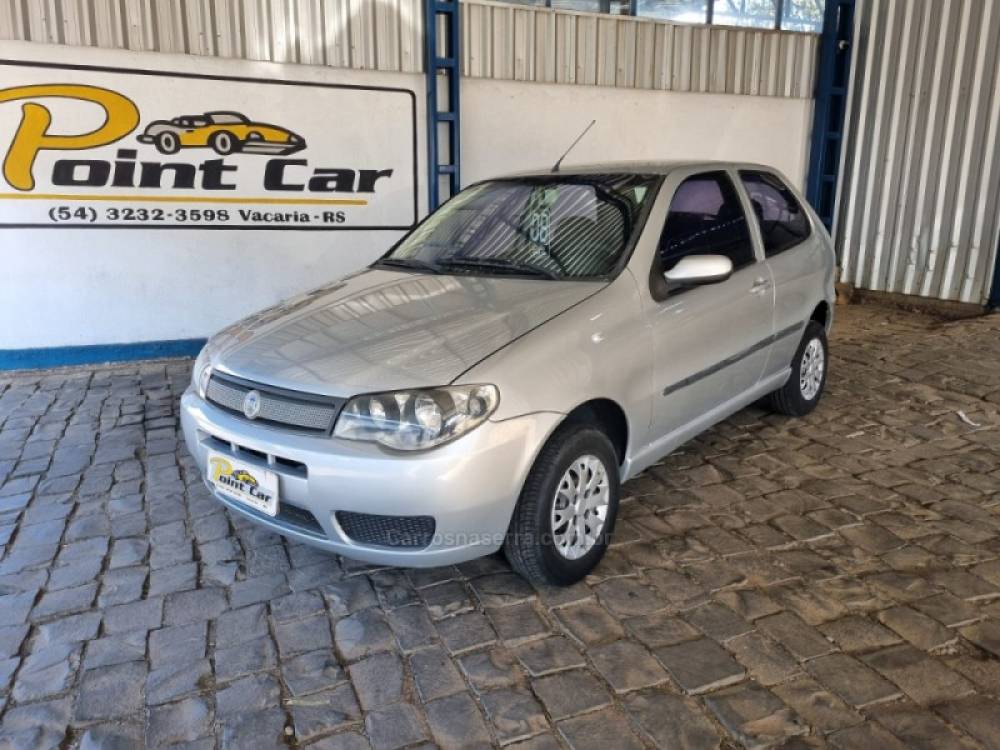 FIAT - PALIO - 2007/2008 - Prata - R$ 18.500,00