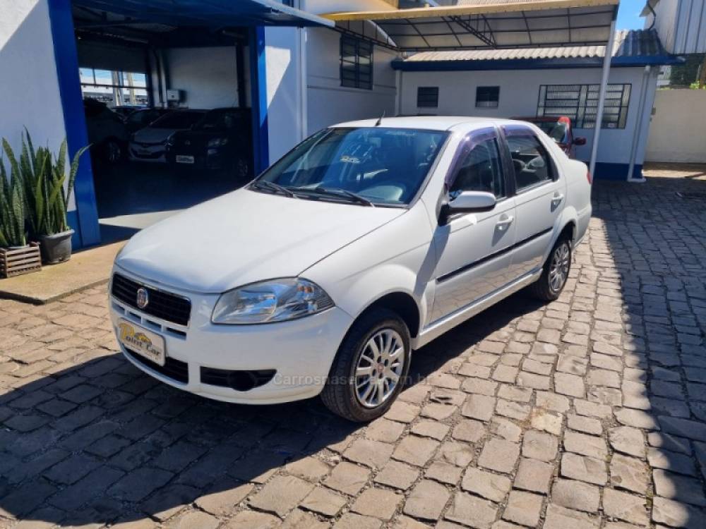 FIAT - SIENA - 2010/2011 - Branca - R$ 26.900,00