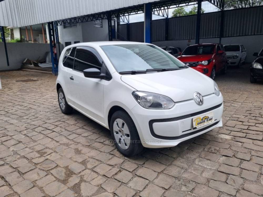 VOLKSWAGEN - UP - 2014/2015 - Branca - R$ 34.000,00