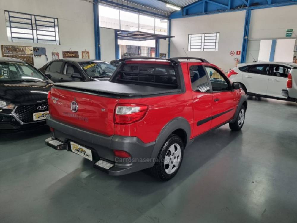 FIAT - STRADA - 2013/2014 - Vermelha - R$ 54.900,00