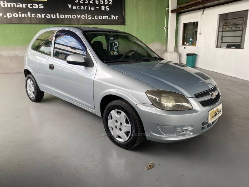 CHEVROLET - CELTA - 2011/2012 - Prata - R$ 22.900,00