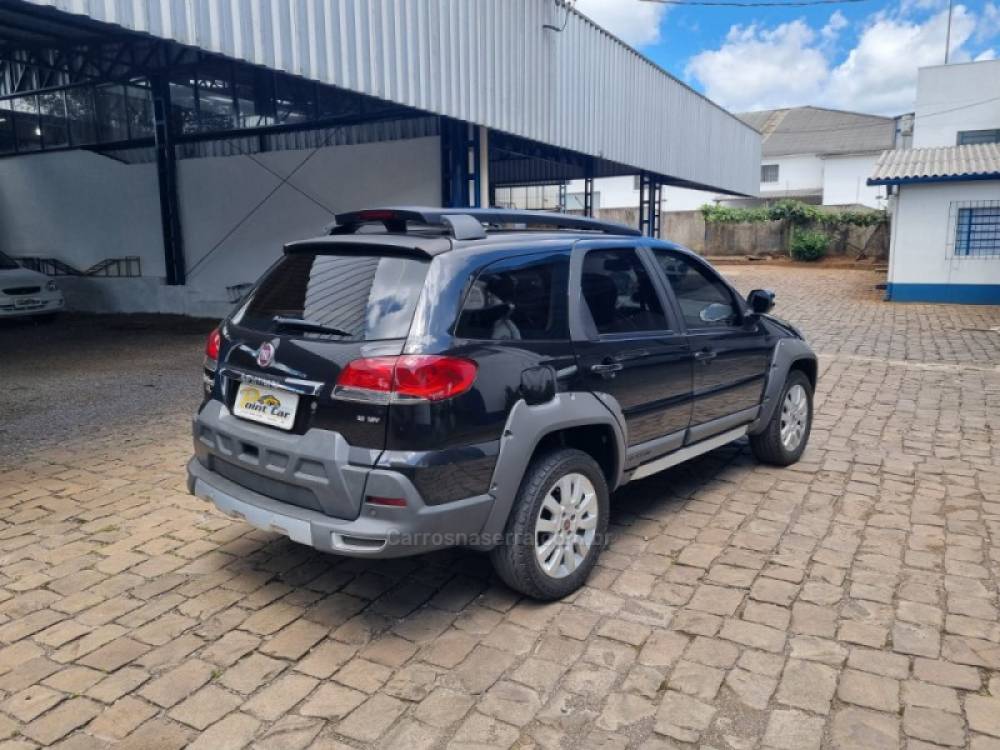 FIAT - PALIO - 2015/2016 - Preta - R$ 50.900,00