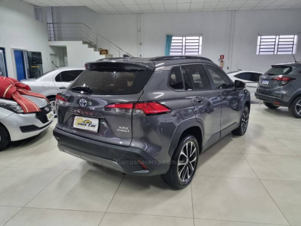 TOYOTA - COROLLA - 2021/2022 - Cinza - R$ 166.000,00