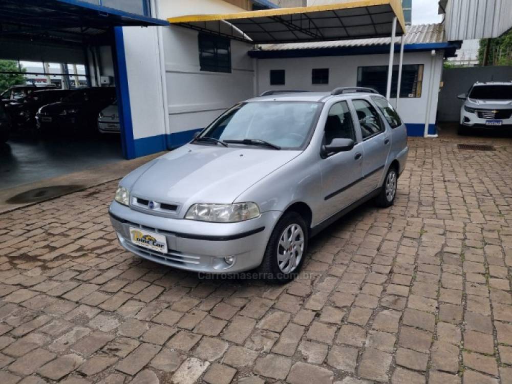 FIAT - PALIO - 2002/2003 - Prata - R$ 16.500,00