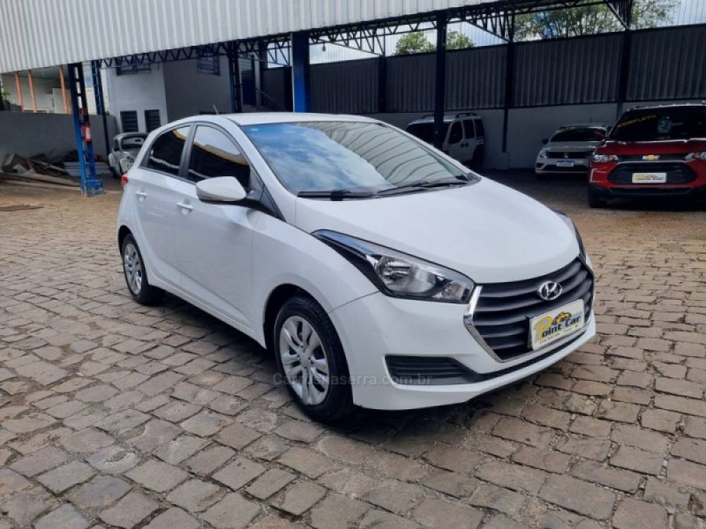 HYUNDAI - HB20 - 2015/2016 - Branca - R$ 46.900,00