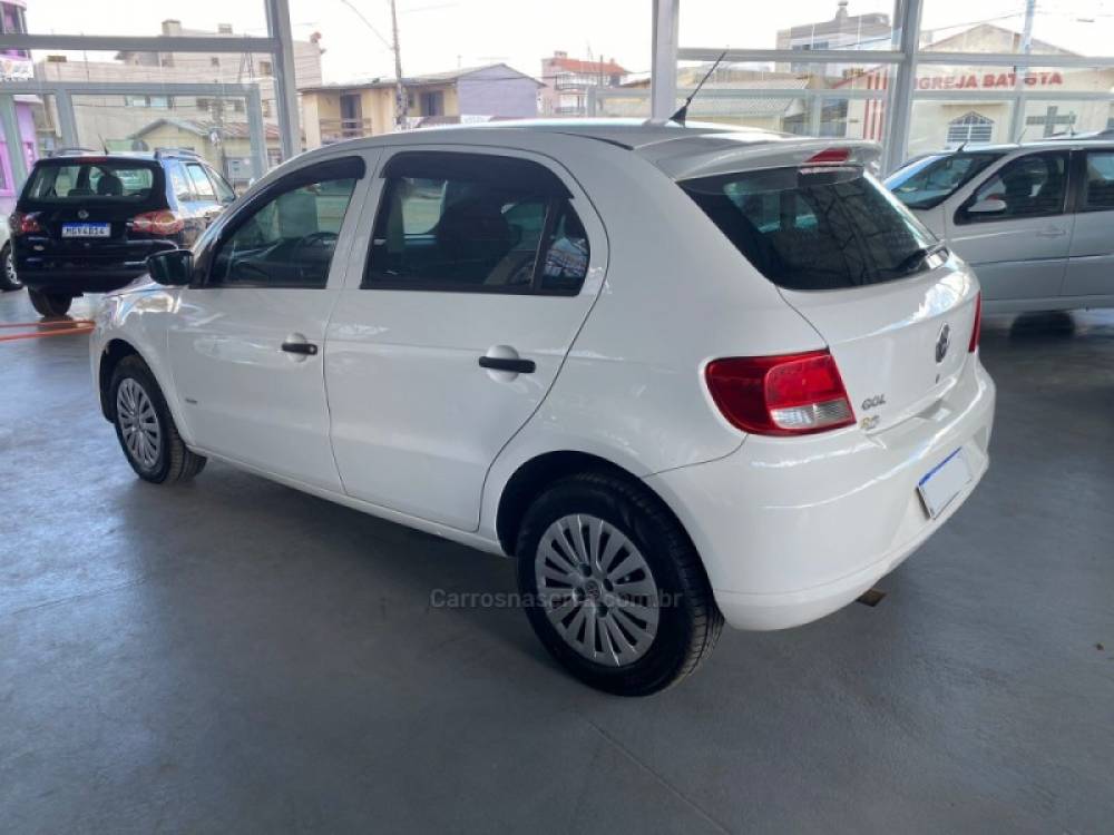 VOLKSWAGEN - GOL - 2010/2011 - Branca - R$ 24.900,00