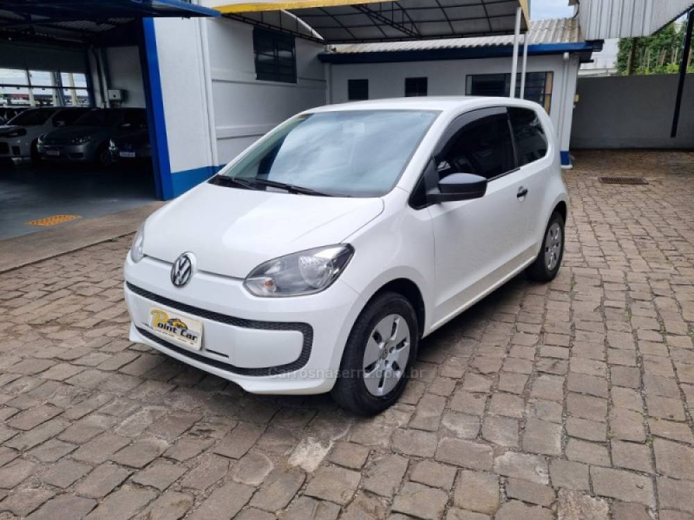 VOLKSWAGEN - UP - 2014/2015 - Branca - R$ 34.000,00