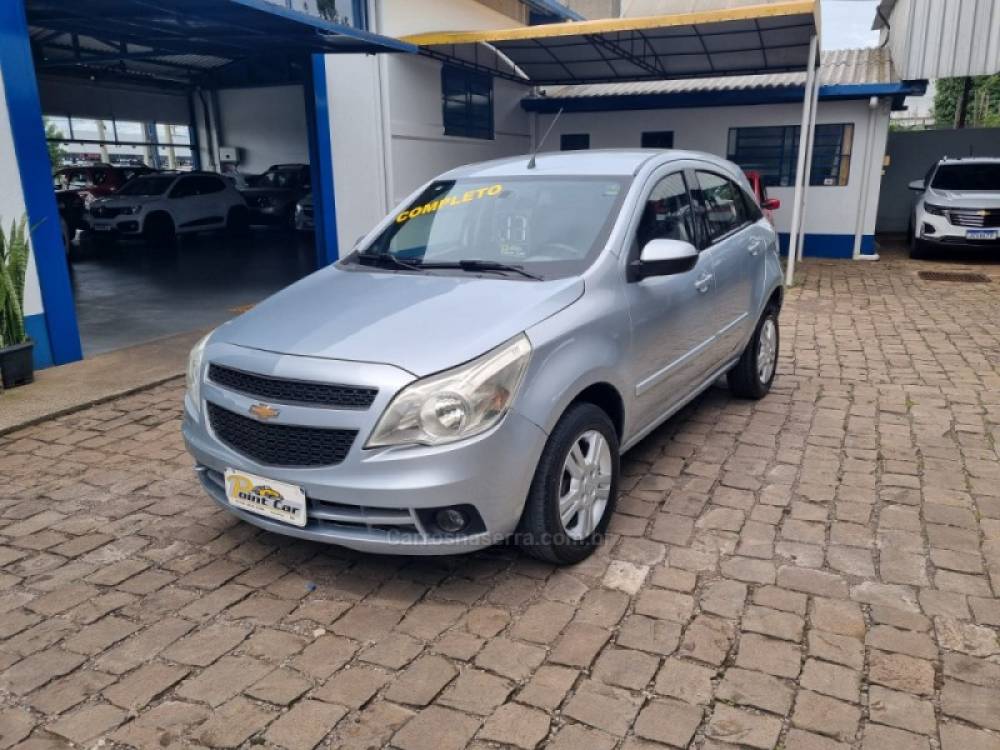 CHEVROLET - AGILE - 2010/2011 - Prata - R$ 30.900,00